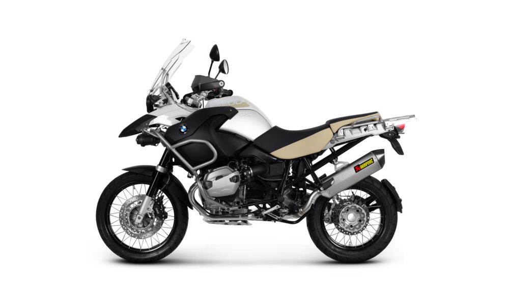 Akrapovic Echappement ligne Slip on enveloppe en Titane, flasque en Carbone, homologué pour BMW R 1200 GS,R 1200 AD