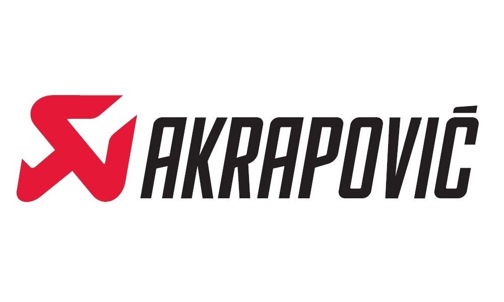 AKRAPOVIC PAIR OF SILENCERS SLIP ON CARBON CARBON END CAP APPROVED YAMAHA 